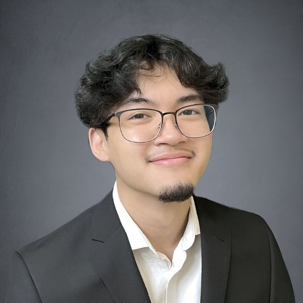 Daniel Yee, Associate